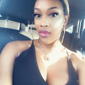 Meet your Posher, Samantha